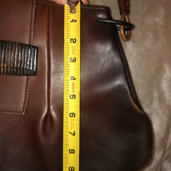 Authentic Vintage Distressed Gucci Bag - Picture 10 of 13